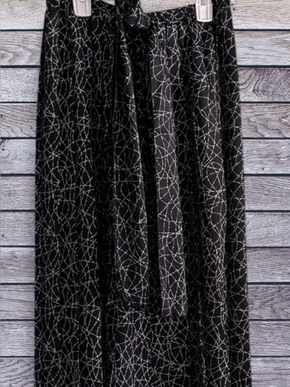 Vintage Leslie Fay black swirl patterned skirt size 12